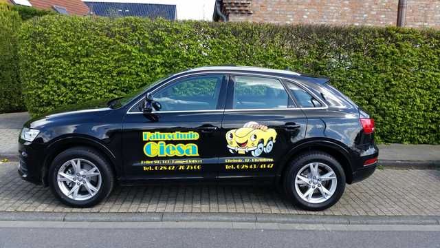 Klasse B zb. mit Audi Q3 Schaltwagen - Fahrlehrer Burkhard