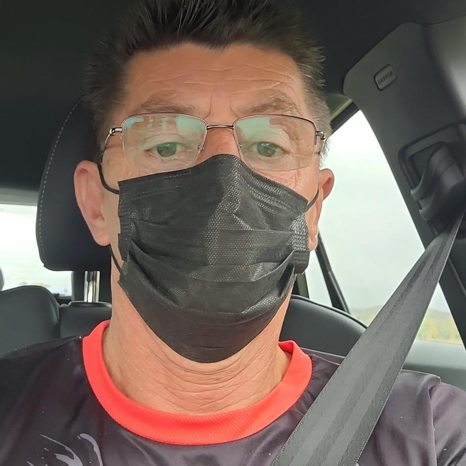 06.12.2021: Neue Verordnung - Nur noch mit Maske und nur mit 2G 06.12.2021: CORONA - Fahrlehrer Burkhard mit Maske